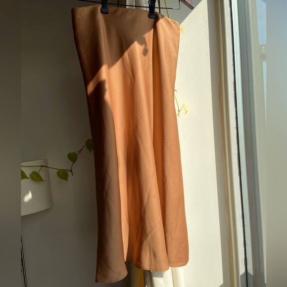 Uniqlo Satin Midi Skirt - Picture 1 of 7
